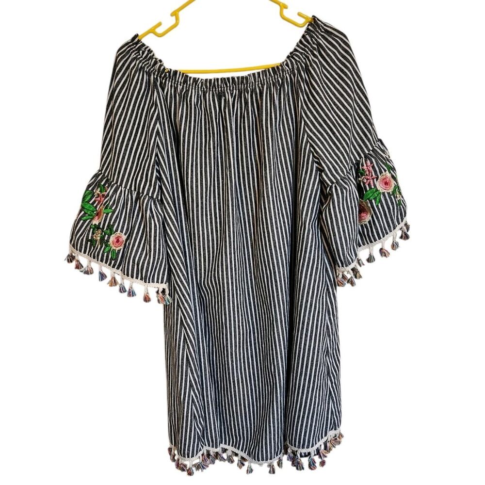 Southern Stitch Black &White Stripe Floral Off Shoulder Dress Size XL